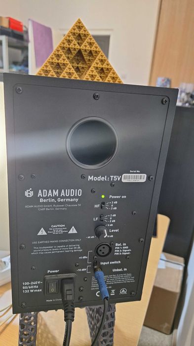 Set pereche boxe active Adam Audio T5V
