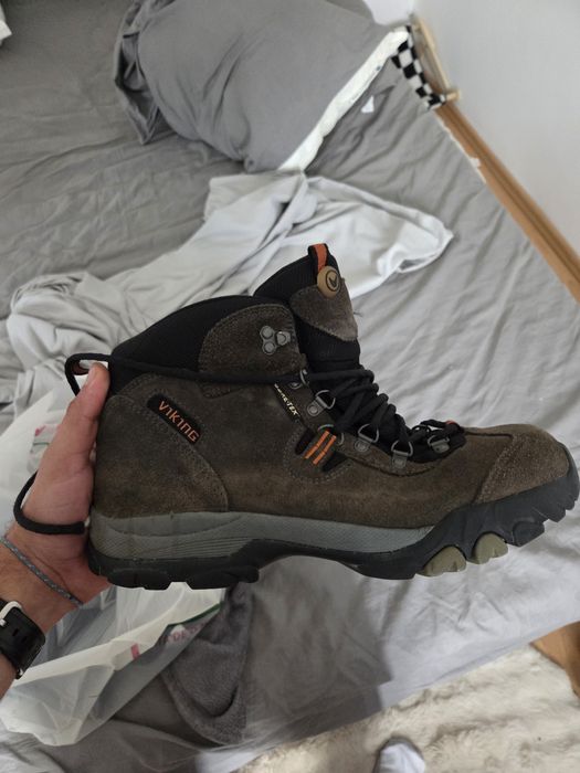 Incaltaminte hiking VIKING Goretex