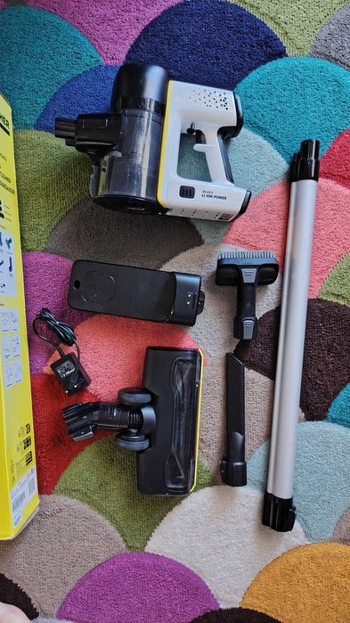 Aspirator vertical fără cablu Kärcher VC6 Cordless OurFamily