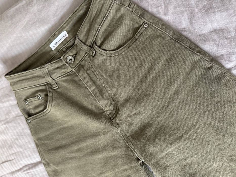 Джинсы хаки s размер
