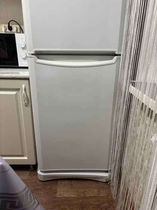 холодильник indesit