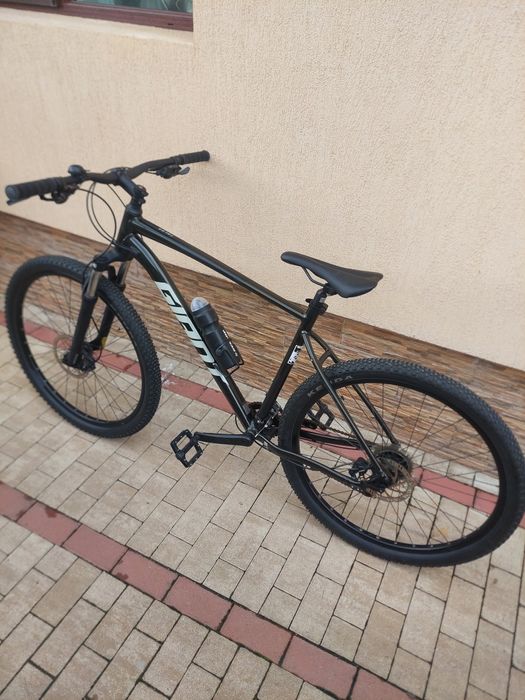 Bicicletă GIANT și WHITE bărbătească/ damă  roți 29