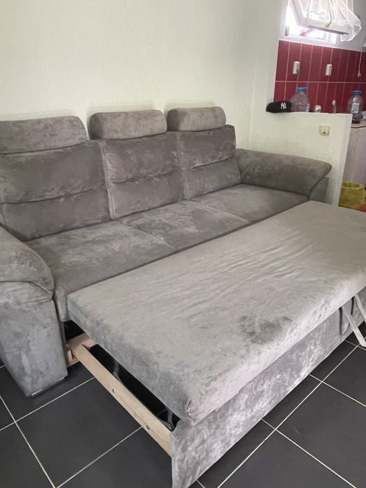 Canapea gri 3 locuri extensibila