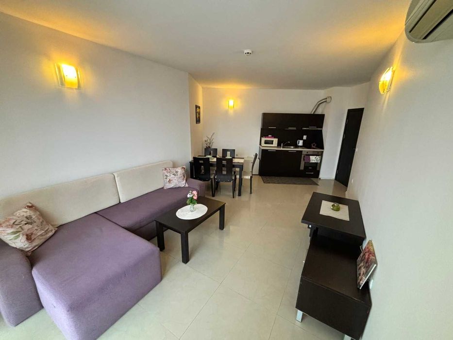 Тристаен апартамент за продажба в Атлантис, кв. Сарафово, Бургас