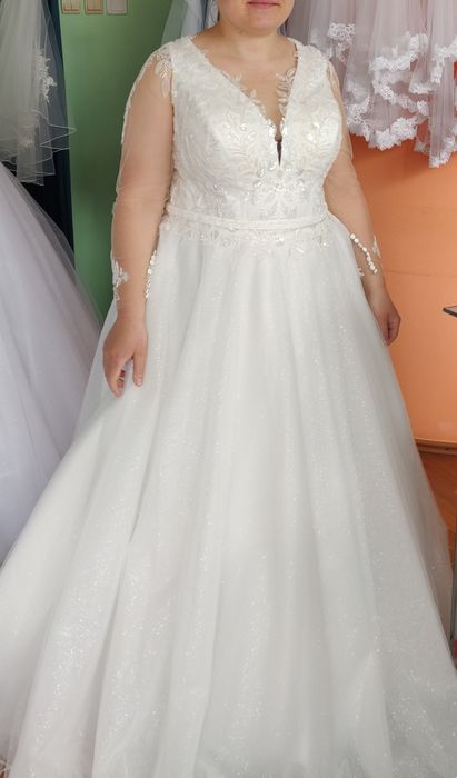 Vând rochie de mireasă