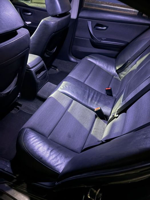 Vand BMW E90 320i, negociabil