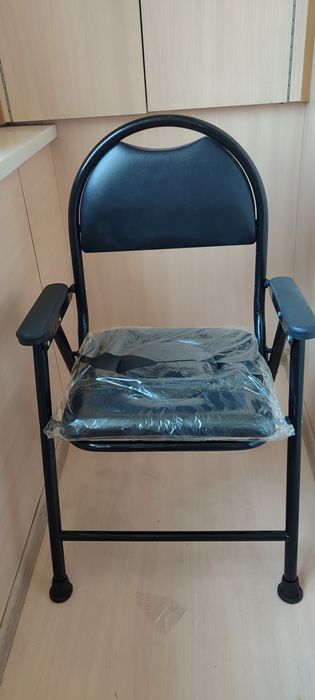 Стул туалет широкий новый