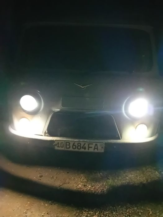 Uaz bartavoy sotiladi benzinda