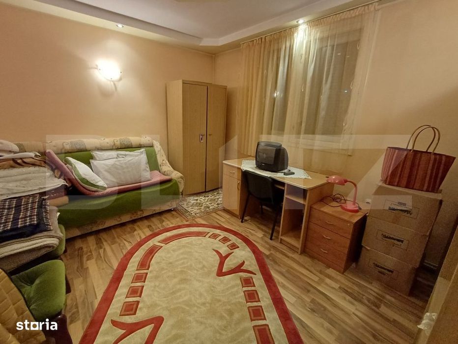 Casa cu 8 camere, 400 mp, 15 ari teren, Salcea