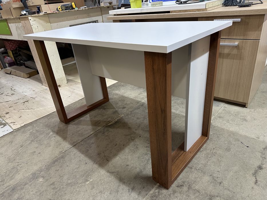 Готовые столы «Venus”-1