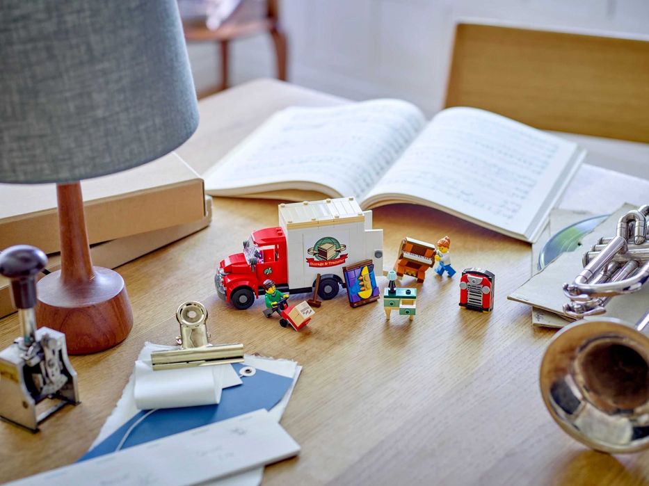 LEGO icons - Moving Truck - Camion pentru mutări -NOU, editie limitata