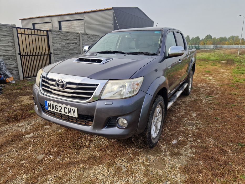 Dezmembrez Toyota Hilux 3.0 Invincible Automata 2012-2015