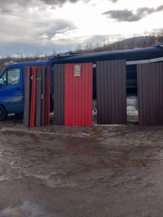 Vând tabla cutată zincata și color vișiniu sau maro