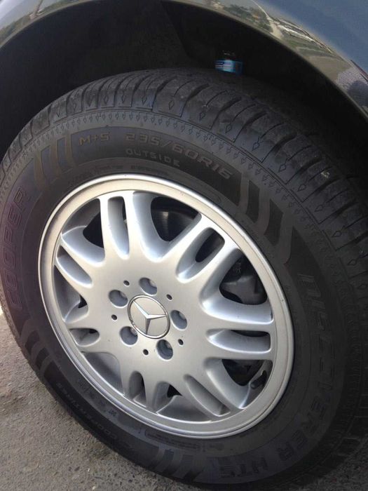 Mercedes Viano продается