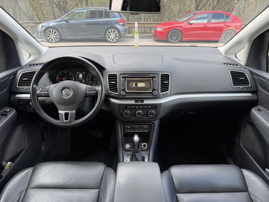 Vw Sharan Higline / 2.0-177 Cp / DSG / Panoramic / Bi-Xenon / 7 LOCURI