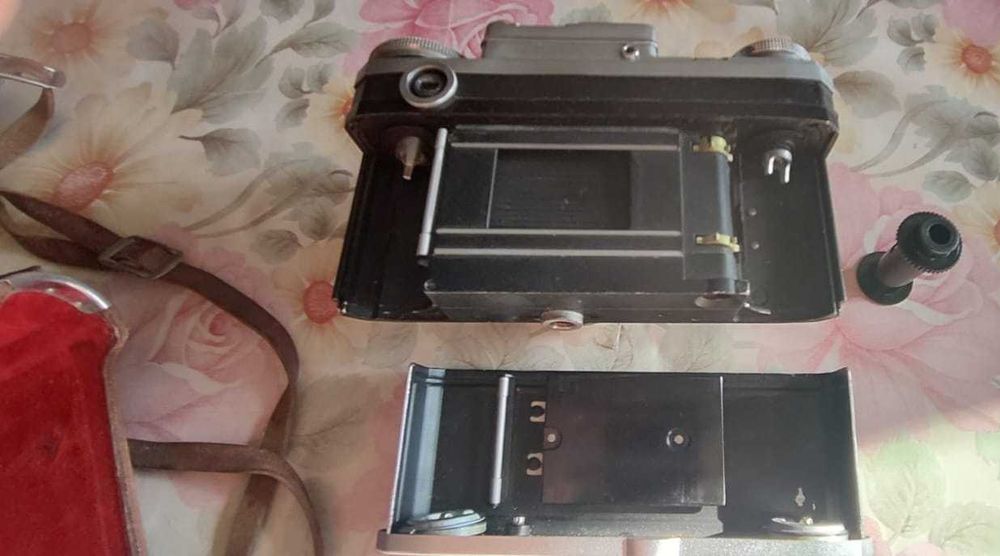 Пленочный фотоаппарат