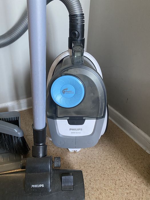 Продам Пылесос PHILIPS