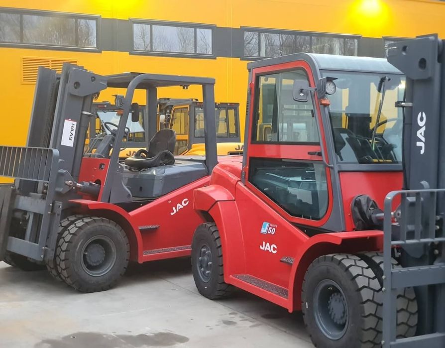 Вилочный погрузчик 3.5т 4.5м с кабиной. Автокара 3.5т 4.5м кабиналик