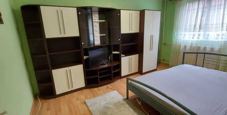 Дава се под наем Двустаен апартамент в Пловдив, Остромила - 65 кв.м за 270.3 € - Снимка #1