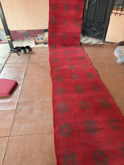 Продам ковровую дорожку