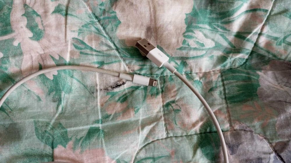 USB кабел Apple Iphone