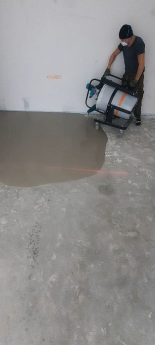 Услуги наливной пола.