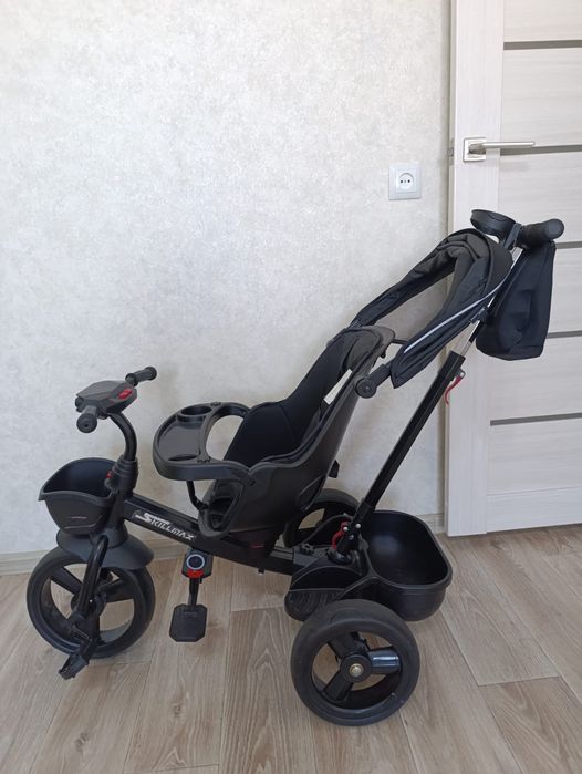 Детский велосипед трех колесный