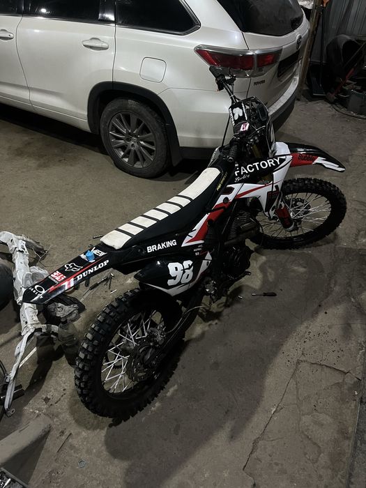 Продам эндуро 300