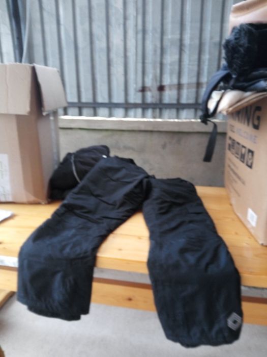 Haine de copii , cu varsta intre 5 si 10 ani