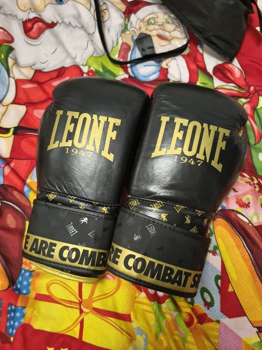 Vînd manuși box LEONE 8 OZ