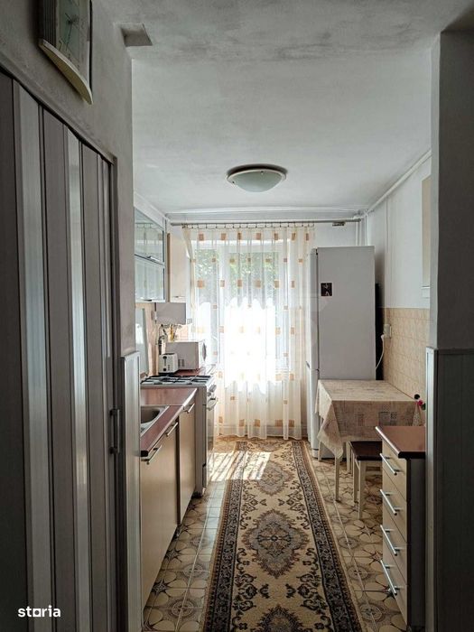 Inchiriem  apartament 3 camere,Tudor,zona Dacia