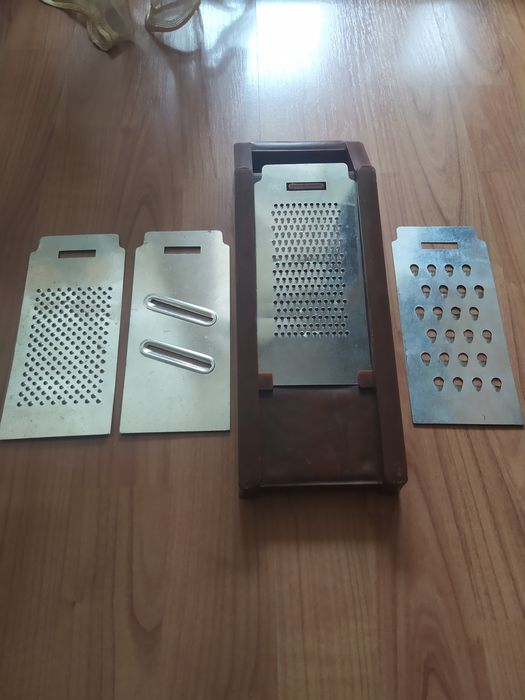 Тёрка, поднос, блюдо стеклянное, форма для торта