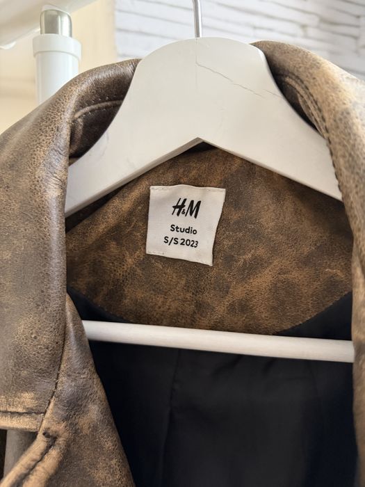 Лимитирано кожено яке H&M Studio