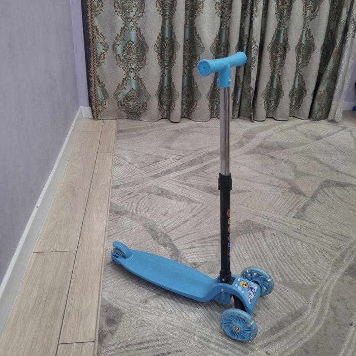 Детский самокат Новый