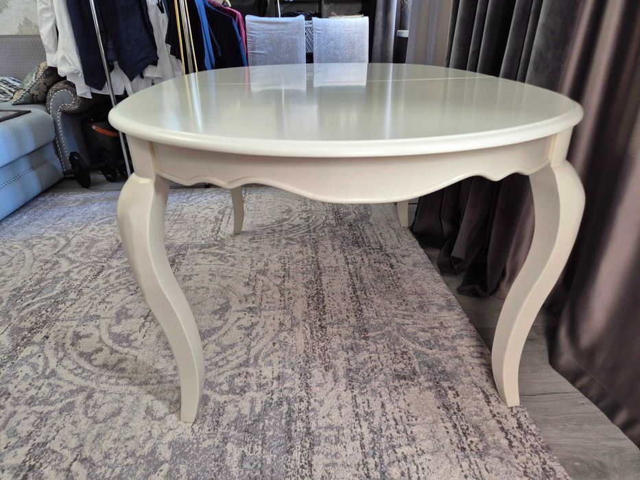 Стол деревянный белый