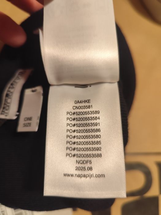 căciulă Napapijri Farae din acril 100% doar pe bej mai este