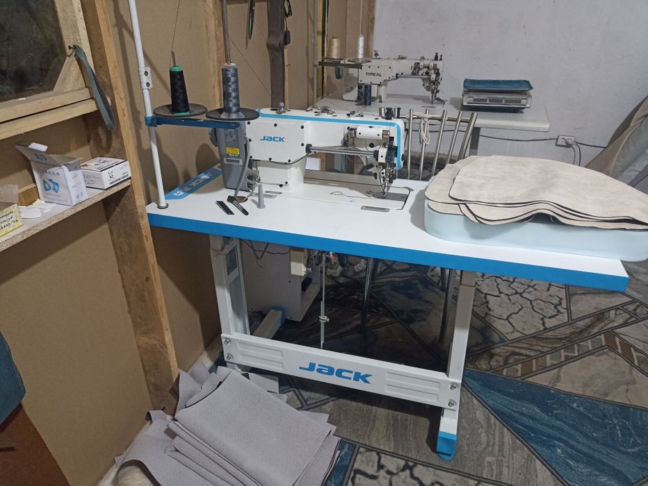 Швейная машина шагающий Jack H2