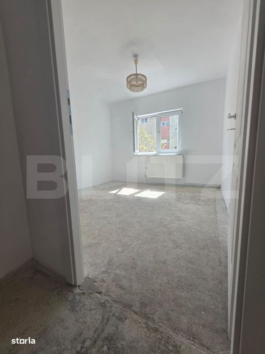 Apartament de vanzare, cu 3 camere, 65 mp, zona Blocuri, Campia Turzii