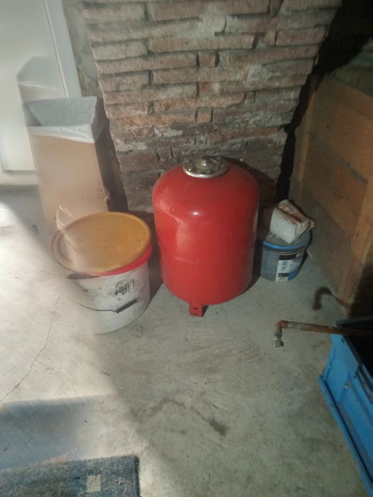 Vând Boiler Ferroli cap 100litri