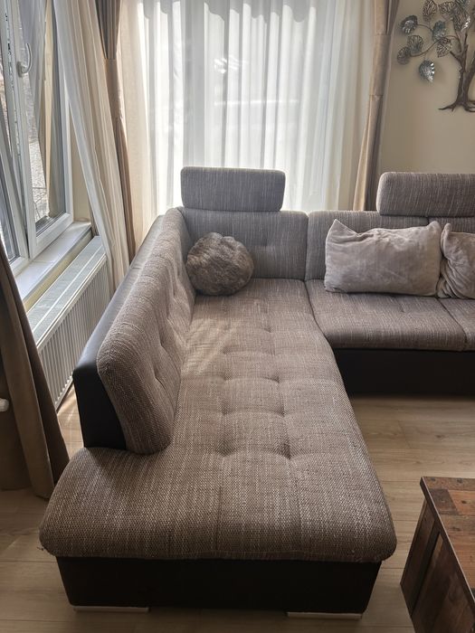 П-образен диван и холна маса