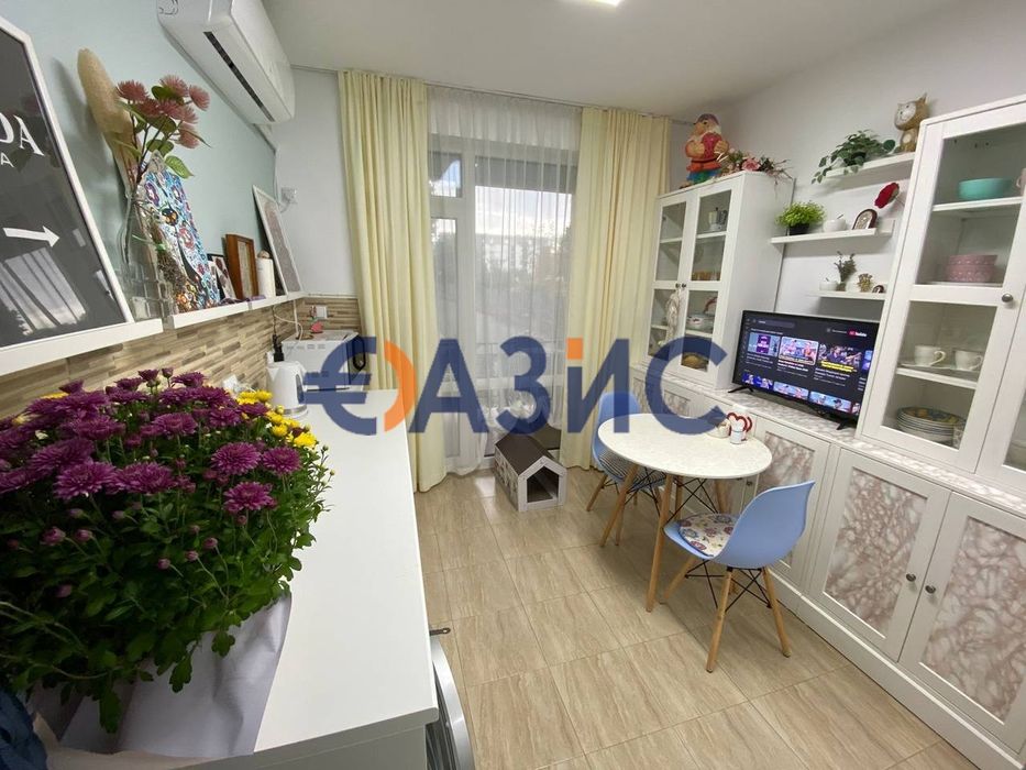 Продава се Двустаен апартамент в к.к. Слънчев бряг - 42 кв.м за 789 €/кв.м - Снимка #1