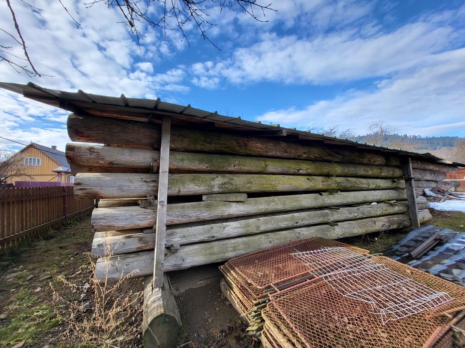 Barne cojite si uscate pentru constructii.