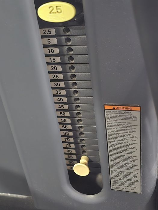 Vând aparat Spate Low Row