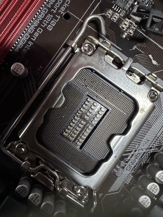 Материнская плата