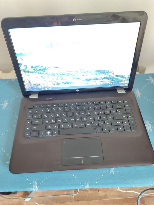 Продам ноутбук HP dv6 i3