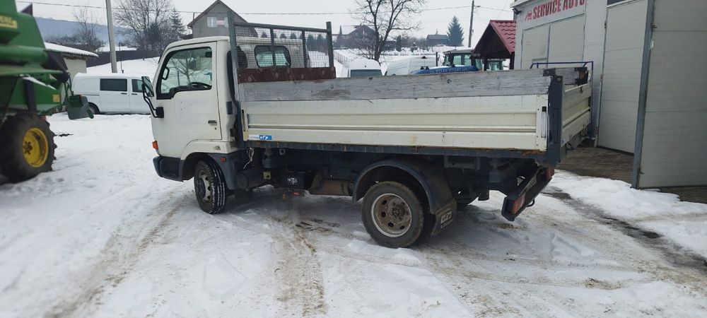 Vand Nissan Cabstar 3.0 an 2005