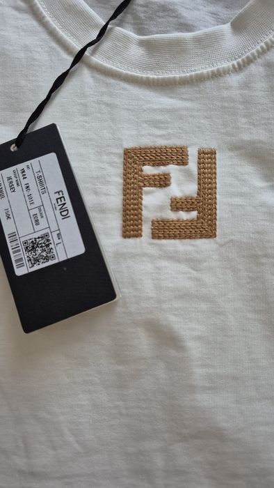 НАМАЛЕНИЕ! Оригинална мъжка тениска Fendi - Размер Л - 100% памук