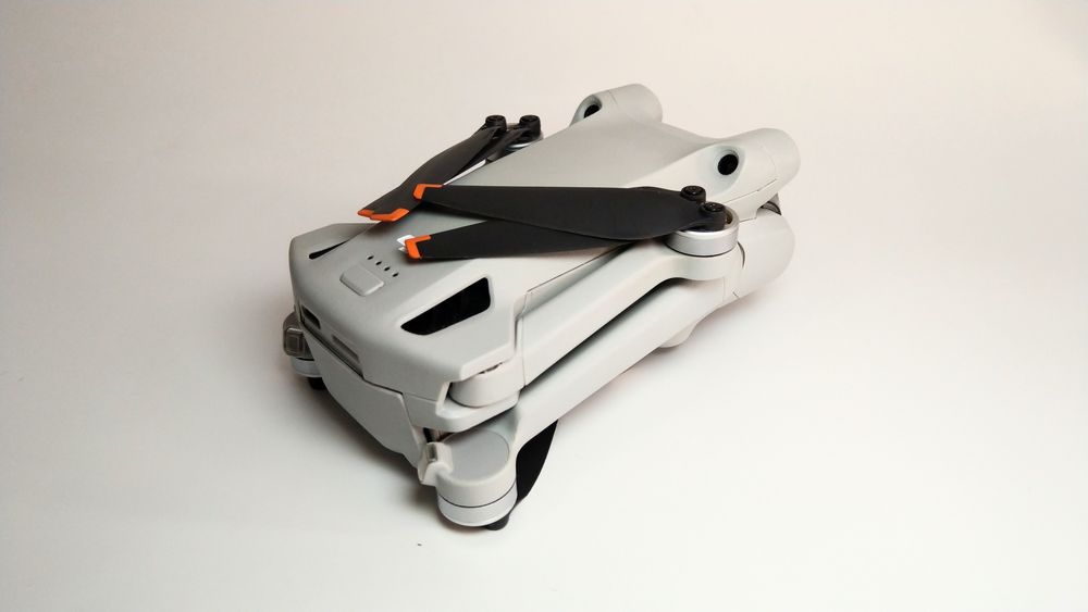 DJI Mini 3 pro квадрокоптер