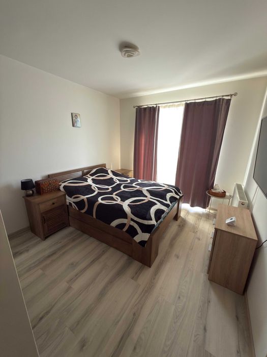 PROPRIETAR   Vând apartament 3 camere