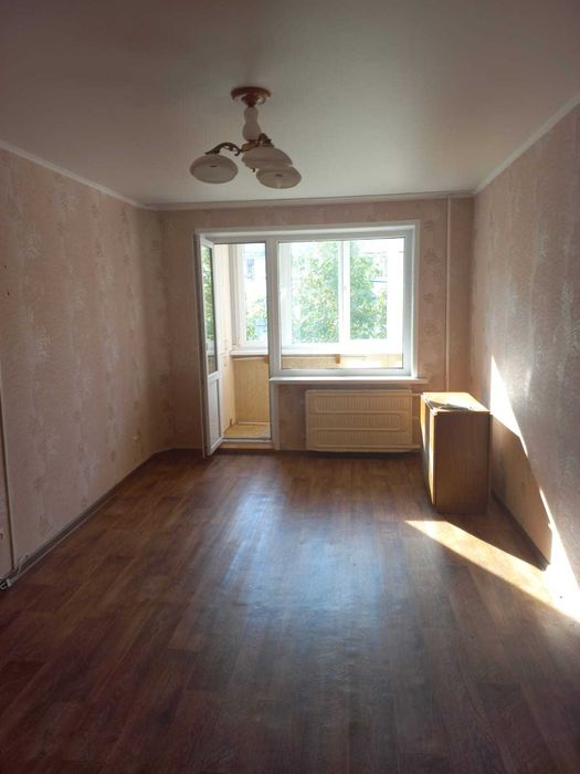 Продам 2 комн. квартиру в 20 микрорайоне